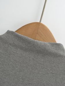 Logo personnalisé propre fini bord tortue cou goutte épaule longueur régulière à manches courtes élastique femmes t-shirts - Product Image 5