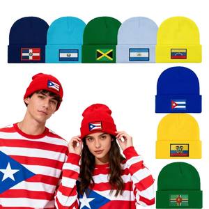 Bonnet unisexe personnalisé en jacquard 100 % acrylique avec drapeau national brodé, idéal pour les <span class=keywords><strong>voyages</strong></span> et la plage en hiver - Product Image 1
