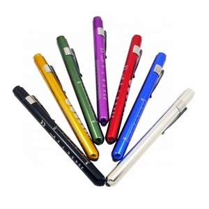 Fábrica de venta a granel Clip de bolsillo luz cálida de función oftálmica reutilizable función LED médico linterna Luz - Product Image 2