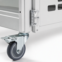 Chariot de blanchisserie mobile en maille métallique blanche avec base en métal solide et roulettes pivotantes, chariot logistique robuste pour hôtel