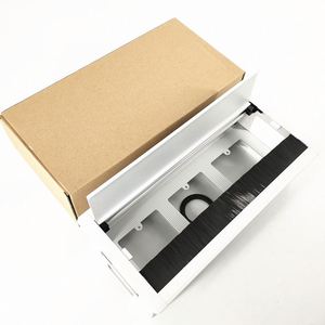 Blanc 135mm Largeur Métal Flip Cover Brosse Fermeture Douce Flip up Fil Gestion des Câbles Boîte à œillets avec 3 86mm Prise Murale Trou - Product Image 2