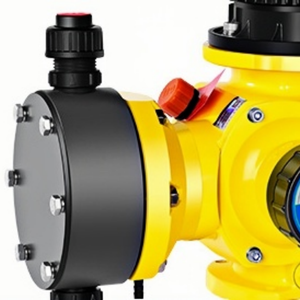 Bomba dosificadora de cabezal de bomba PVDF de <span class=keywords><strong>alta</strong></span> precisión de 82L/H, bomba dosificadora de diafragma mecánica para <span class=keywords><strong>tratamiento</strong></span> de agua a <span class=keywords><strong>alta</strong></span> presión - Product Image 5