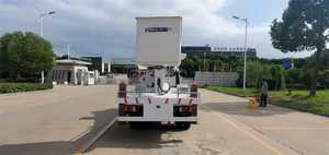 Camion diesel ISUZU 30M 4x4 pour opérations en haute altitude, plateforme de travail aérienne télescopique, nouvelle transmission manuelle, benne incluse - Product Image 5