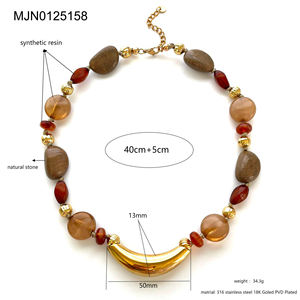 Collar MICCI de Moda para Mujer en Acero Inoxidable con Oro de 18K, Resina Fina, Piedra Natural Roja Vintage y Sin Deslustre - Product Image 4