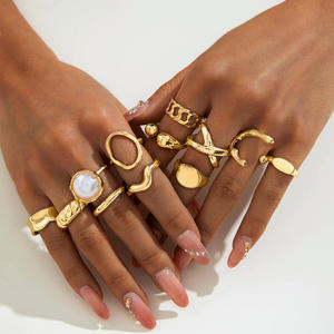 JZ062 Ensemble de Bagues Géométriques Asymétriques : Bagues Déclaratives Empilables en Fausses Perles pour Femmes, Bijoux Minimalistes Modernes Tonalité Or - Product Image 4