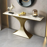 Table console en métal du milieu du siècle moderne et durable avec un design écologique pour le salon, la chambre et l'entrée de l'hôtel.