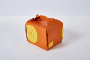 SGP vente en gros de boîtes à pâtisserie jetables en papier kraft récipient alimentaire en papier d'art recyclé avec impression de gaufrage et poignées - Product Image 5