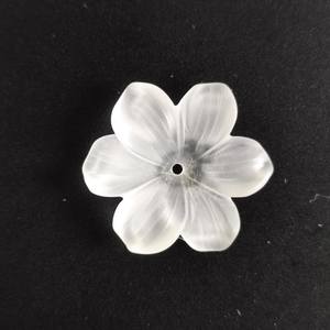 F16 20mm Hecho a mano Flor de cuarzo esmerilado de seis pétalos - Product Image 1