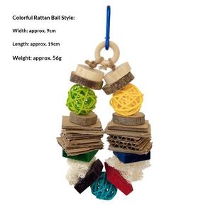 Jouets pour oiseaux, lapins et hamsters Peony Toys : Balles en rotin suspendues en bois colorées pour le mastication et le soulagement de l'engorgement buccal, avec ficelle et paillettes - Product Image 6