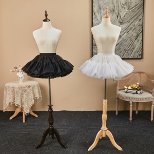 <span class=keywords><strong>Jupon</strong></span> en <span class=keywords><strong>tulle</strong></span> <span class=keywords><strong>blanc</strong></span> superposé 1723 avec une légère évasée, antistatique et brodé, 100% polyester pour un usage quotidien - Product Image 4