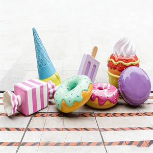 Figurines de dessert surdimensionnées en résine peintes à la main, décor extérieur Instagram-worthy pour cafés, événements et cadeaux d'affaires - Product Image 4