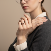 Bague de mariage tendance en or rose 18 carats véritable, sertie de diamants taille brillant et pavée, style vintage avec finition millegrain