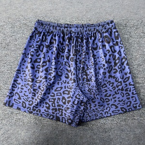 Pantalones Cortos Deportivos de Baloncesto Transpirables con Diseño Personalizado de Alta Calidad, Sublimados, para Hombre, con Bolsillos Laterales - Product Image 2