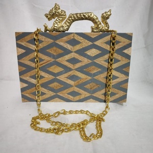 Partywear-pochette en bois indien importé, belle pochette en résine avec bordure en métal pour femme pour soirée - Product Image 5