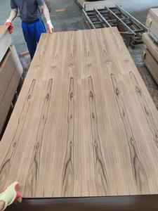 Chapa de teca natural de 3mm y 5mm, hojas de contrachapado marino con cara de Okoume rojo para piel de <span class=keywords><strong>puerta</strong></span> de muebles - Product Image 3