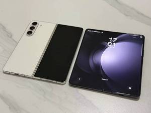 สมาร์ทโฟนคุณภาพสูง ขายส่ง ของแท้ 5G ปลดล็อค Z Fold <span class=keywords><strong>4</strong></span>/Fold 5 Android <span class=keywords><strong>11</strong></span> แบตเตอรี่ 4400mAh หน้าจอ 2560x1440 ความจุ 256GB/512GB/1TB ขนาด 7.6 นิ้ว - Product Image 2