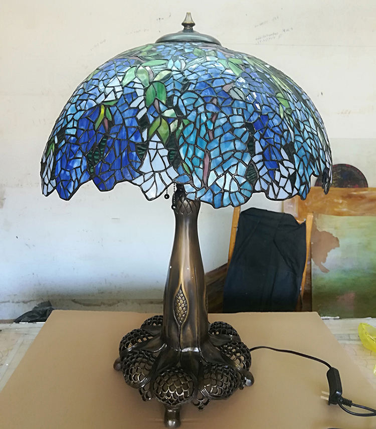 Base en laiton de 21 pouces