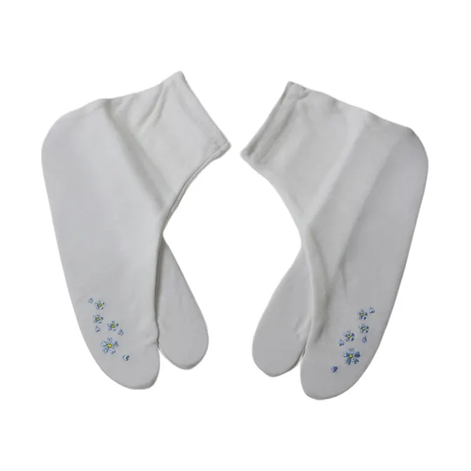 Japanese 100% nylon ankle short white nylon socks with stone design