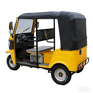 Tricycle à essence de 200 cm3 refroidi par eau avec garantie d'usine, offrant un confort pour trois passagers pour un <span class=keywords><strong>transport</strong></span> urbain sûr et fiable - Product Image 3