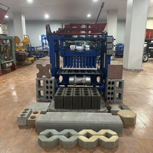 Equipo de Producción de Ladrillos Huecos Automático de Venta Caliente con Molde Reemplazable, Manual y Semiautomático para Pavimento - Product Image 1