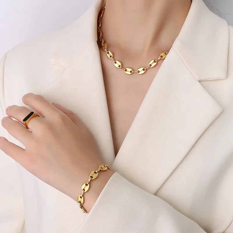 Commercio all'ingrosso delle donne stabilito dei monili dell'anello del braccialetto della collana della catena impiombata minimalista dell'oro 18k dell'acciaio inossidabile Non appannante