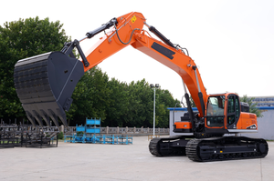 Excavatrice sur chenilles robuste de 30 tonnes, Tier 4 CE, 1,65 m³, modèle DX305HD, avec déchiqueteur de roche et grappin - Product Image 4