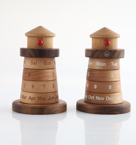 Calendrier créatif en bois rotatif en forme <span class=keywords><strong>de</strong></span> <span class=keywords><strong>phare</strong></span>, blocs <span class=keywords><strong>de</strong></span> construction en bois massif, cadeau <span class=keywords><strong>de</strong></span> fêtes pour la décoration intérieure, présentoir <span class=keywords><strong>de</strong></span> bureau, jouets à empiler - Product Image 2