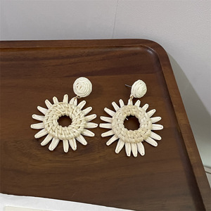 أزياء اليدوية الروطان الرافية شرابة الأقراط النساء الصيف المحيط شاطئ الأقراط الخيزران متماسكة الأقراط - Product Image 5