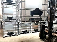 Prix d'usine 500L 1000L 1200L 1500L Réservoir IBC en acier inoxydable pour le stockage de lait de boisson à l'eau