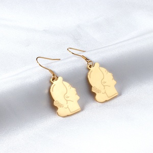 Pendientes de Aro Grandes de Acero Inoxidable con Baño de Oro de 14k, Diseño Exagerado de Mapa de África, Joyería de Lujo - Product Image 6