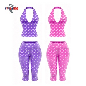 Completo Due Pezzi <span class=keywords><strong>Donna</strong></span> a Pois, <span class=keywords><strong>Abbigliamento</strong></span> <span class=keywords><strong>Tendenza</strong></span> Moda 2026, Top Corto Halter e Pantaloni Capri Personalizzati per l'Estate - Product Image 3