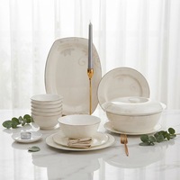Service de vaisselle de restaurant en porcelaine fine, motif floral classique élégant et subtil, assiettes et bols de haute qualité