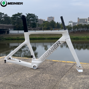 Nouveaux Arrivages Cadre <span class=keywords><strong>de</strong></span> Vélo <span class=keywords><strong>de</strong></span> <span class=keywords><strong>Route</strong></span> 700C Pneu Max 32C Patte UDH Cadre <span class=keywords><strong>de</strong></span> Vélo <span class=keywords><strong>de</strong></span> Course Frein à Disque Cadre en Carbone pour Vélo <span class=keywords><strong>de</strong></span> <span class=keywords><strong>Route</strong></span> - Product Image 3