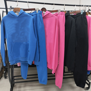 Conjunto deportivo con estampado de soplo pesado de alta calidad, Conjunto de sudadera con capucha de algodón 100%, Sudadera con capucha y pantalón de estilo urbano personalizado para hombre - Product Image 1