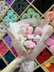 Ramo de Flores de Ganchillo Hecho a Mano, Regalo para Novia, Cumpleaños, Boda, Lirio, Rosa, <span class=keywords><strong>Cala</strong></span>, para Ella, Mamá, con Tarjeta de Felicitación Lista para Usar - Product Image 3