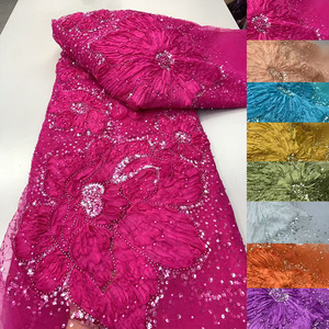 Tissu en organza à paillettes perlées et broderies florales en tube, en stock usine, pour vêtements de mariage et mode féminine - Product Image 1