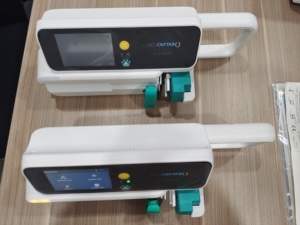 Bomba de Jeringa Veterinaria Eléctrica Portátil Medcaptain SYS-50 VET, Clase II, Certificación CE, con 1 Año de Garantía - Product Image 2