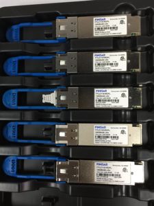 Module émetteur-récepteur optique à fibre monomode Finisar QSFP28 100GBASE-LR4 10km avec fonction WDM pour utilisation en réseau 100G FT - Product Image 3