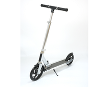 Scooter de coup de pied d'enfants Offre Spéciale scooter se pliant facile pour la tige extérieure de jeu d'enfants