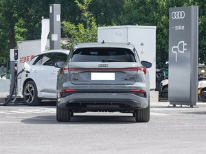 รถยนต์มือสอง Audi Q4 e-<span class=keywords><strong>tron</strong></span> ปี 2022 ไตรมาส 4 สีขาว/ดำ ขับเคลื่อนล้อหน้า ไมล์น้อย สภาพดี รถ SUV พลังงานใหม่จากจีน - Product Image 4