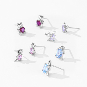 Pendientes de Plata de Ley S925 con Forma de Corazón y Circonita Roja, Serie Animal, Versión en Cobre Personalizable, Regalo para Ella - Product Image 4