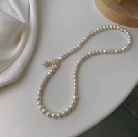 Collier classique intemporel avec fermoir en forme de cœur