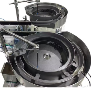 Alimentatore Automatico a Vibrazione per Sigilli a Coppa, 60 Pezzi/min, Multi-Tensione - Product Image 1