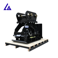 Compacteur hydraulique avec plaque latérale conçu pour les fossés et les talus de terrassement, doté d'une conception robuste et d'acier résistant à l'usure