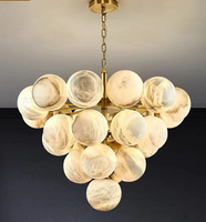 Lustre Moderne de Luxe en Gros, Lampe en Laiton et Albâtre, Finition Noir et Or, Ampoules Incandescentes, Garantie de 2 Ans pour l'Éclairage