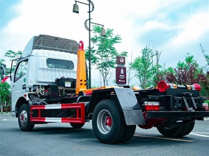 Fuel-Efficient Dongfeng 8 Cubic Meters Roll-off Refuse Truck for Construction <b>Waste</b> and Industrial Trash Transportation - Product Image 6