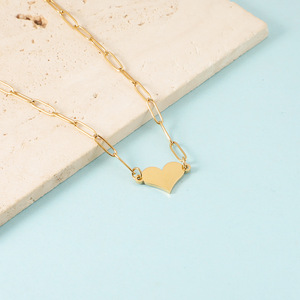 Collana con Ciondolo a Cuore Romantico, Catena in Acciaio Inossidabile Impermeabile, Gioielli alla Moda per Donne e Ragazze, Regalo per Fidanzamento, Matrimonio e Feste - Product Image 6