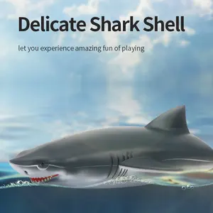 Köpekbalığı 2-in-1 2.4G uzaktan kumanda yüksek hızlı su çocuk elektrikli uzaktan kumanda tekne oyuncak