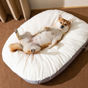 Fabricants Vente en gros Canapés-lits orthopédiques pour chiens Grande <span class=keywords><strong>forme</strong></span> carrée <span class=keywords><strong>Coussin</strong></span> imperméable en mousse à mémoire <span class=keywords><strong>de</strong></span> <span class=keywords><strong>forme</strong></span> pour chenil pour chiens - Product Image 1