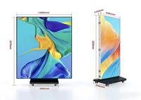 Écran LED d'intérieur pliable à trois volets, mode 4G, affichage LED, résolution 1280x1920 mm, affichage publicitaire LED d'intérieur.
